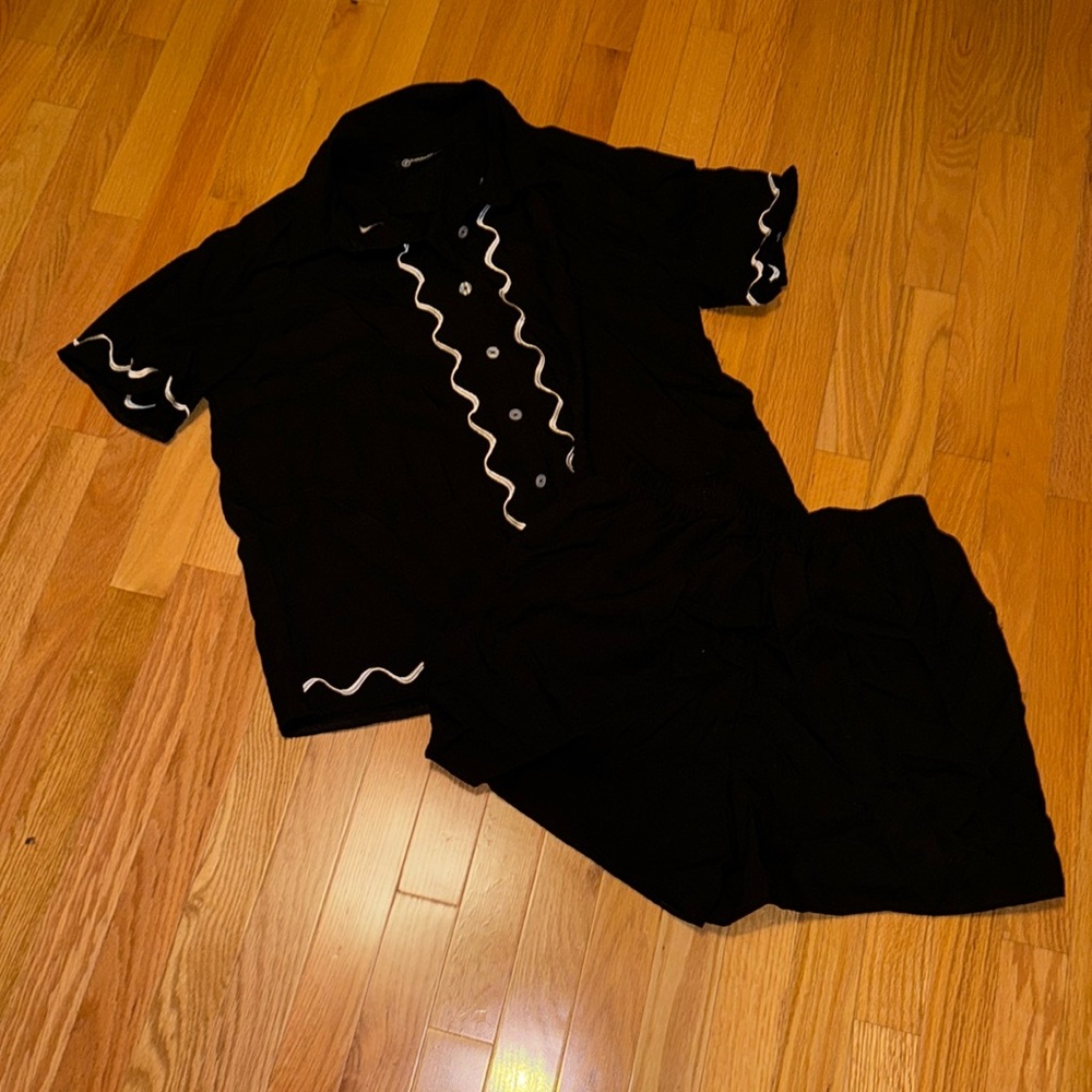 Pretty Garden Amazon Ric Rac Button Down and Shorts Set - Picture 3 of 9